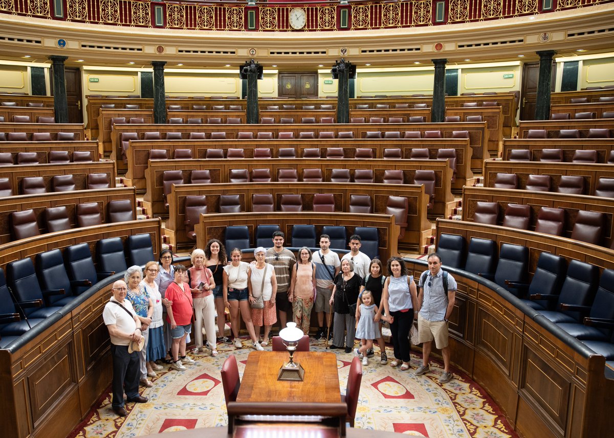 Visitar el Congreso ha sido una experiencia única para Afammer Puertollano. Seguimos luchando para que la voz de las mujeres rurales llegue a las instituciones. ¡Por la igualdad y el desarrollo rural! 💜🏛️ #Afammer #MujerRural #igualdad