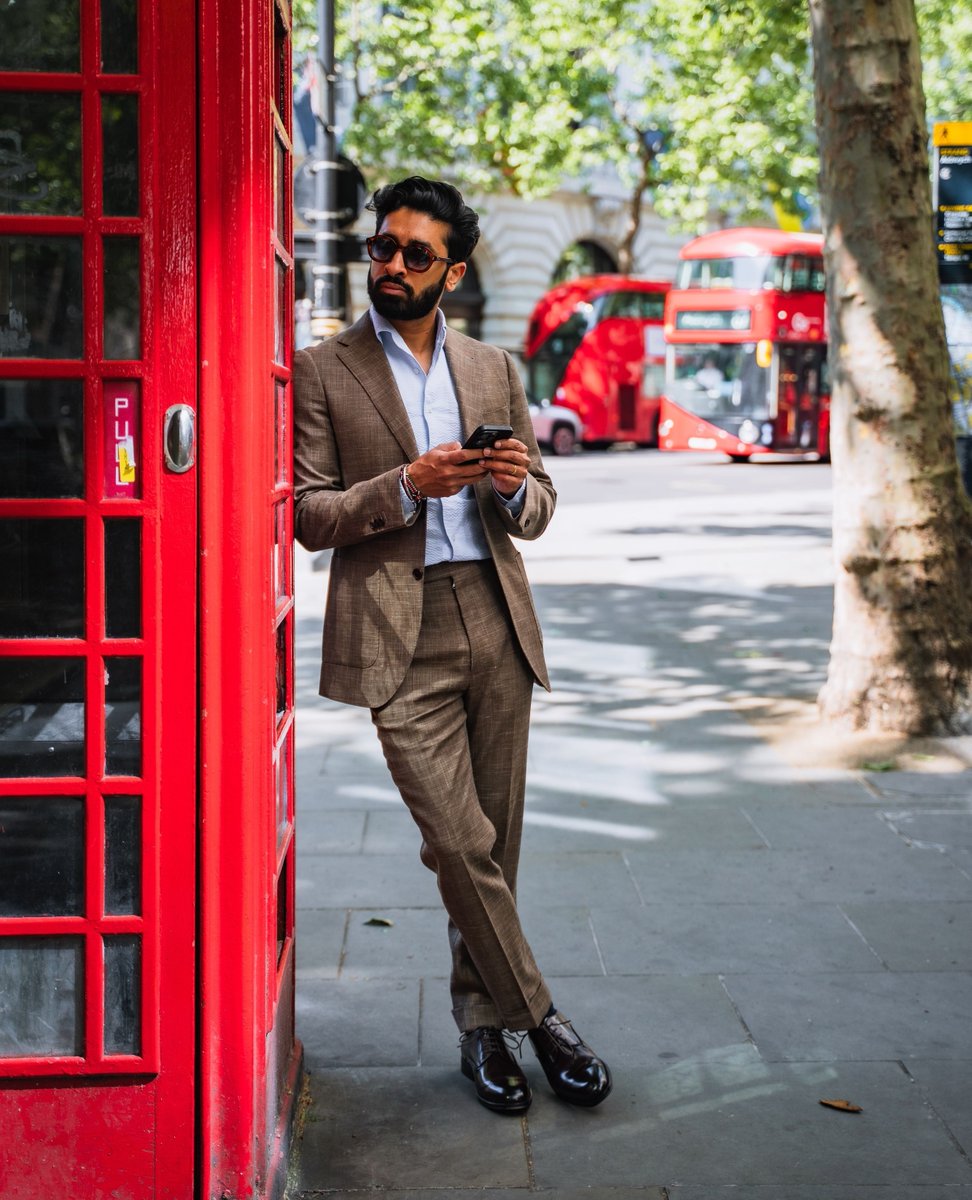 Not just sharp — built to last.
The Wilms Derby has the sole to keep you moving. 👞

#JohnWhiteShoes #WilmsDerby #MensStyle