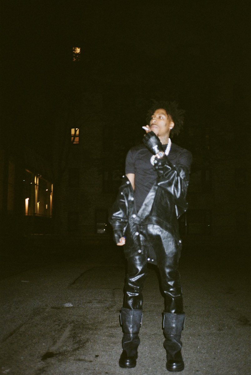 whoisluka's tweet photo. Top for marking distance wearing the FLEX set. https://t.co/Wy7eoey3RO