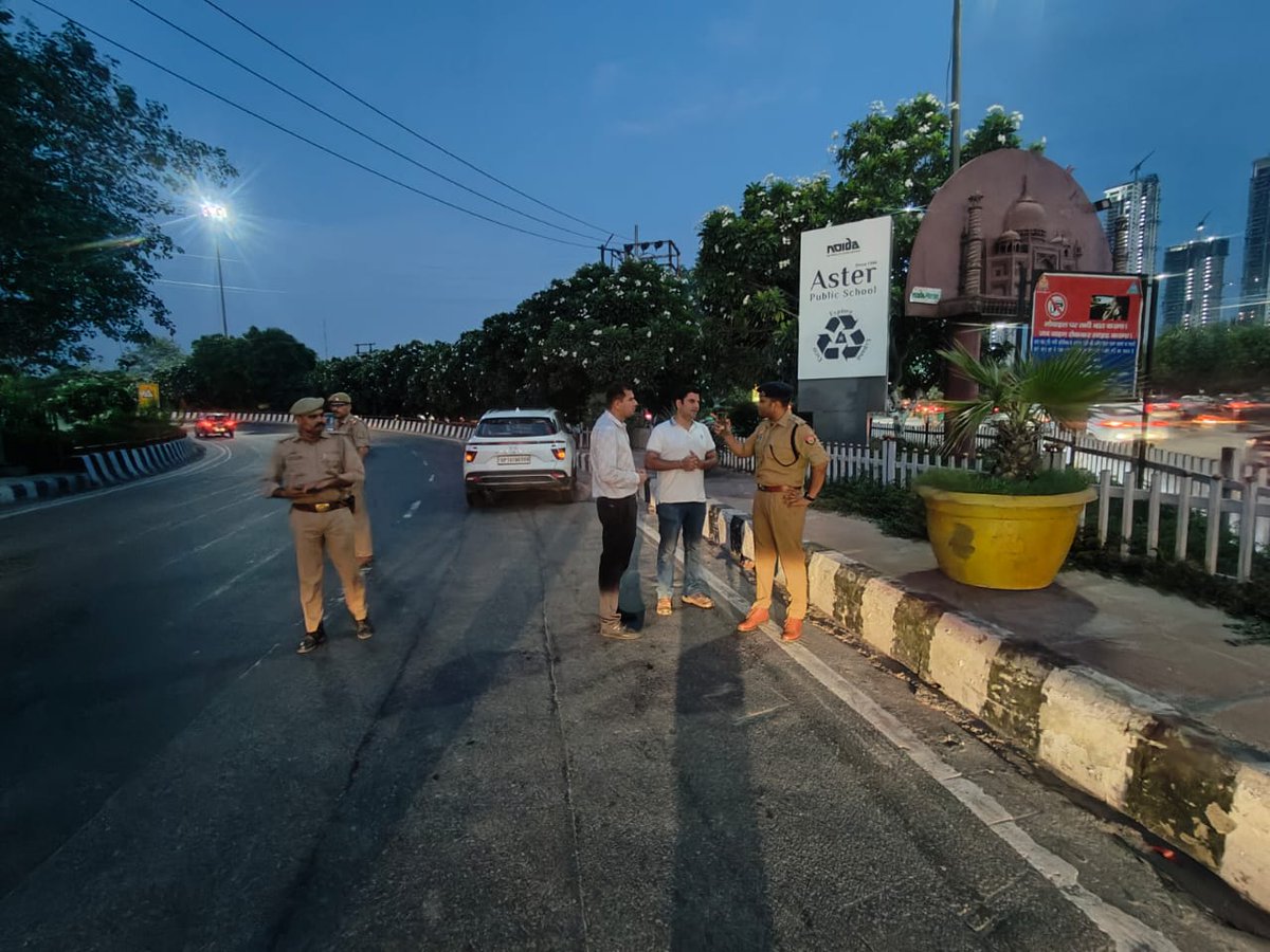 DCP Traffic Noida (@dcptrafficnoida) on Twitter photo .<a href="/dcptrafficnoida/">DCP Traffic Noida</a> рджреНрд╡рд╛рд░рд╛ Old HTMS рд▓реВрдк рдорд╛рд░реНрдЧ рдкрд░ рдпрд╛рддрд╛рдпрд╛рдд рд╡реНрдпрд╡рд╕реНрдерд╛ рдХрд╛ рдирд┐рд░реАрдХреНрд╖рдг рдХрд┐рдпрд╛ рдЧрдпрд╛ рддрдерд╛ рд▓реЗрди рдЪреЗрдВрдЬ рдЬреЙрди рдХрд╛ рдЙрд▓реНрд▓рдВрдШрди рдПрд╡рдВ рдпрд╛рддрд╛рдпрд╛рдд рдирд┐рдпрдореЛрдВ рдХрд╛ рдЙрд▓реНрд▓рдВрдШрди рдХрд░рдиреЗ рд╡рд╛рд▓реЗ рд╡рд╛рд╣рдиреЛрдВ рдХреЗ рд╡рд┐рд░реБрджреНрдз рдЕрднрд┐рдпрд╛рди рдЪрд▓рд╛рдХрд░ рдХрд╛рд░реНрдпрд╡рд╛рд╣реА рдХреА рдЧрдИ рдПрд╡рдВ рдХрд╛рд░реНрдпрд╡рд╛рд╣реА рдХреЛ рдирд┐рд░рдВрддрд░ рдЬрд╛рд░реА рд░рдЦрдиреЗ рд╣реЗрддреБ рд╕рдВрдмрдВрдзрд┐рдд рдХреЛ рджрд┐рд╢рд╛тАУрдирд┐рд░реНрджреЗрд╢ рджрд┐рдП рдЧрдПред .<a href="/dcptrafficnoida/">DCP Traffic Noida</a> рджреНрд╡рд╛рд░рд╛ Old HTMS рд▓реВрдк рдорд╛рд░реНрдЧ рдкрд░ рдпрд╛рддрд╛рдпрд╛рдд рд╡реНрдпрд╡рд╕реНрдерд╛ рдХрд╛ рдирд┐рд░реАрдХреНрд╖рдг рдХрд┐рдпрд╛ рдЧрдпрд╛ рддрдерд╛ рд▓реЗрди рдЪреЗрдВрдЬ рдЬреЙрди рдХрд╛ рдЙрд▓реНрд▓рдВрдШрди рдПрд╡рдВ рдпрд╛рддрд╛рдпрд╛рдд рдирд┐рдпрдореЛрдВ рдХрд╛ рдЙрд▓реНрд▓рдВрдШрди рдХрд░рдиреЗ рд╡рд╛рд▓реЗ рд╡рд╛рд╣рдиреЛрдВ рдХреЗ рд╡рд┐рд░реБрджреНрдз рдЕрднрд┐рдпрд╛рди рдЪрд▓рд╛рдХрд░ рдХрд╛рд░реНрдпрд╡рд╛рд╣реА рдХреА рдЧрдИ рдПрд╡рдВ рдХрд╛рд░реНрдпрд╡рд╛рд╣реА рдХреЛ рдирд┐рд░рдВрддрд░ рдЬрд╛рд░реА рд░рдЦрдиреЗ рд╣реЗрддреБ рд╕рдВрдмрдВрдзрд┐рдд рдХреЛ рджрд┐рд╢рд╛тАУрдирд┐рд░реНрджреЗрд╢ рджрд┐рдП рдЧрдПред