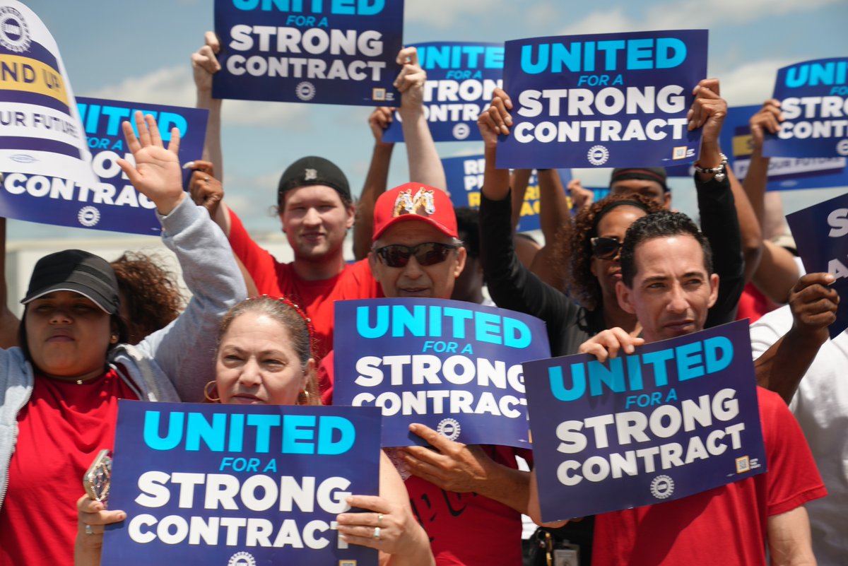 Challenge Manufacturing workers in Pontiac, MI, don't just make parts for General Motors and Stellantis — they're a big reason why these companies make billions in profits every year. It's time for Challenge to offer UAW Local 653 members the strong contract they deserve.