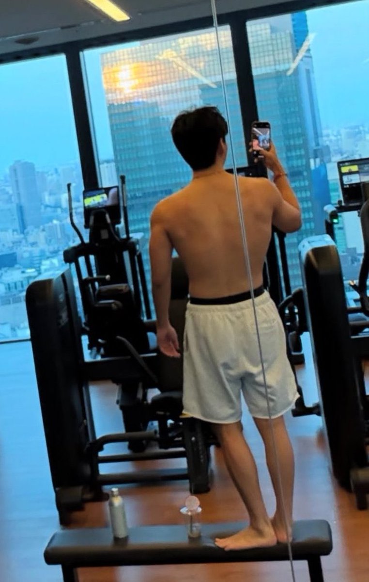 xinyijx's tweet photo. taejin au where taehyung is taking pics being shirtless and seokjin is just enjoying the view https://t.co/ccT9huof83