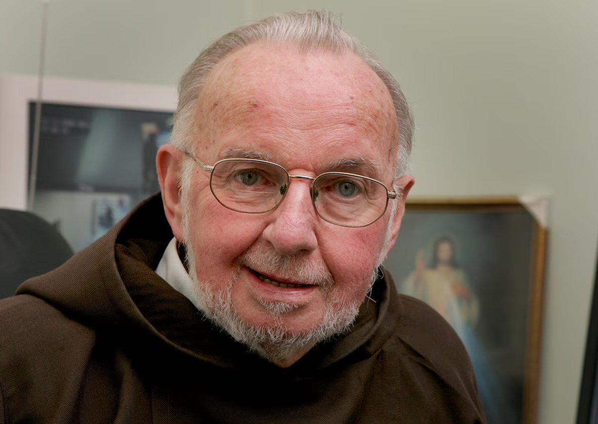 MerchantsQuayIR's tweet image. Br. Kevin Crowley dedicated his life to Dublin’s homeless. A beloved Capuchin friar, he is remembered for “transforming the lives of the poor and marginalised.”
Rest in peace, Br. Kevin. Your legacy lives on.🤍