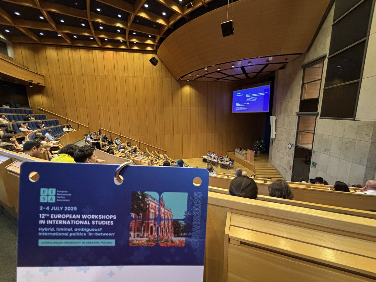 Arrancando la 12th versión de los Talleres Europeos de Estudios Internacionales #EWIS2025 en #Cracovia donde estare participando en los paneles de #paradiplomacia