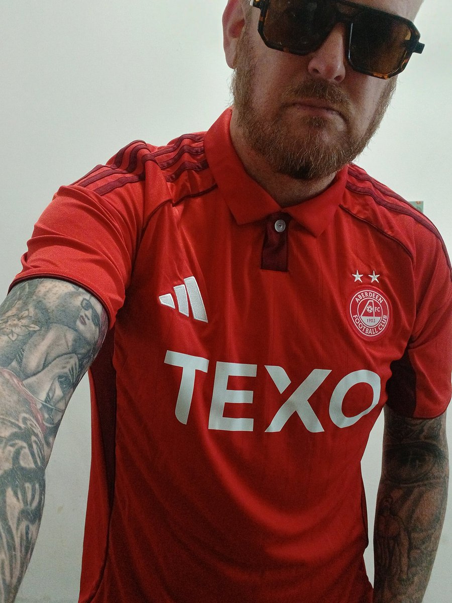 richard_smith13's tweet photo. Since we won the Scottish cup I thought I would treat myself to the new @aberdeenfc top
#newtop@aberdeenfc #Scottishcupwinners2025 https://t.co/O1Hq8EUCaR