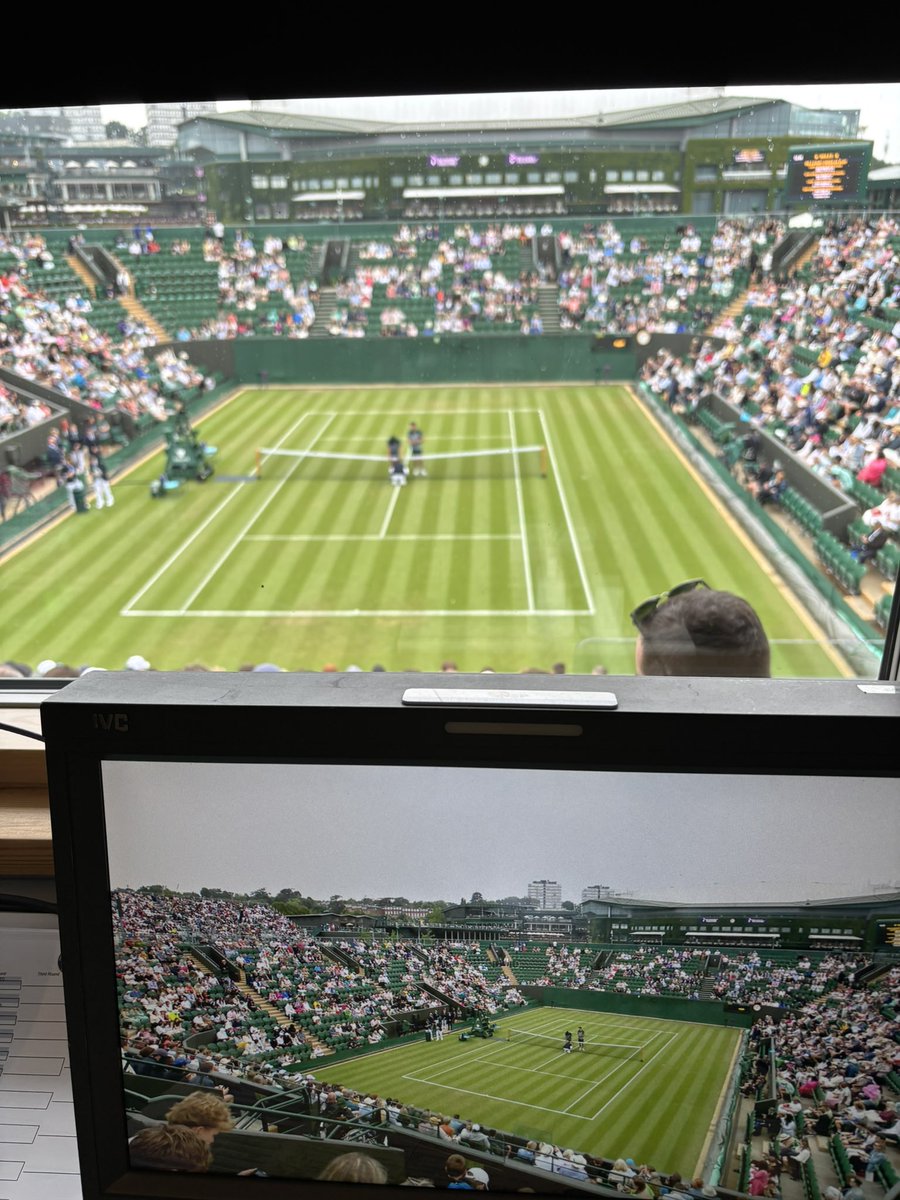 Jodurie's tweet image. Nearly ready to start play on Court 2 huge change in the weather & much more bearable. Keys v Danilovic first 🎾