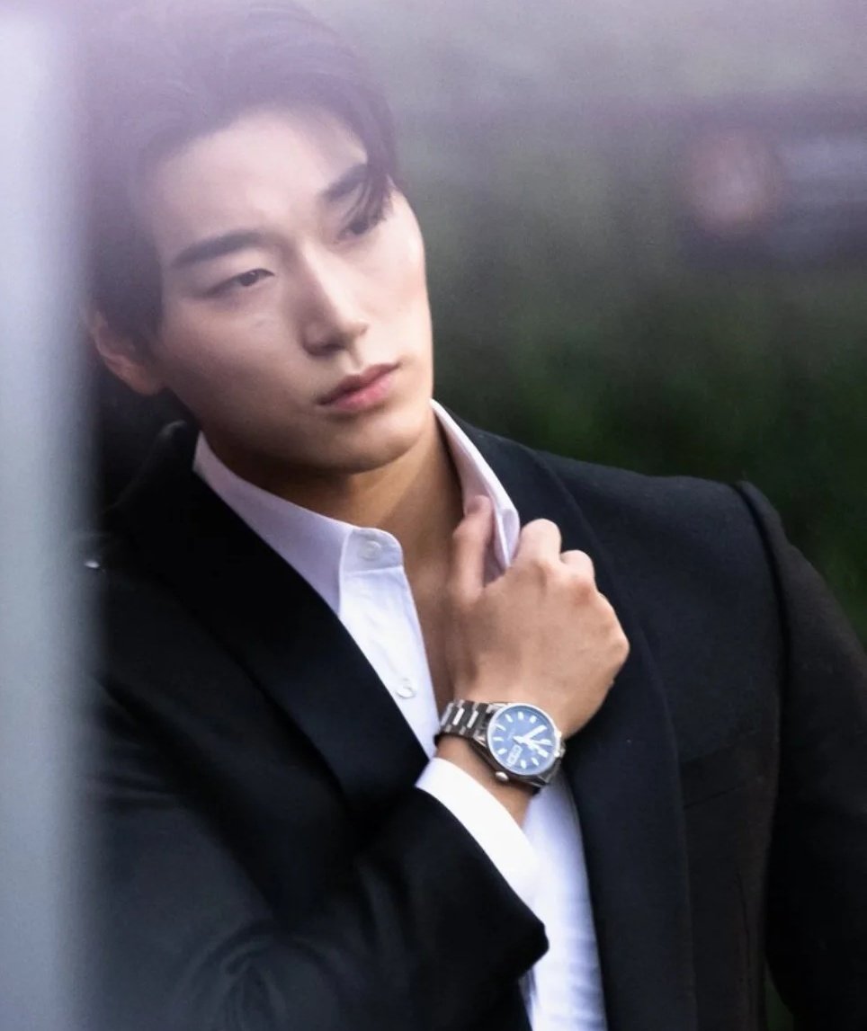 𝐀𝐱𝐞𝐥 𝐋𝐞𝐞 (@disaffectedlife) on Twitter photo 