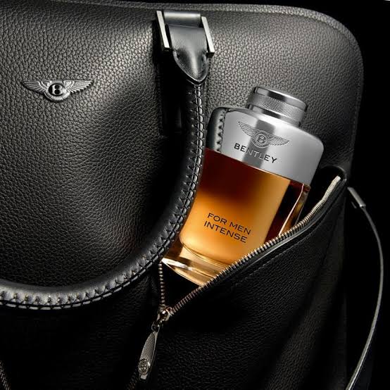 kalravkapadia's tweet image. PerfumeAddicts Exclusive Deal:

The BEST NICHE SMELLING DESIGNER EDP ON FLASH SUPER DEAL💐💐

THE BEAST IN ON SALE...PACKED PIECE AVAILABLE AT RATE OF TESTER 🎤🎤🎤🎤

🎤ONLY OFFLINE🎤

Bentley Intense Pour Homme for men from Bentley 100ml EDP for 3400. #woody #spicy #boozy