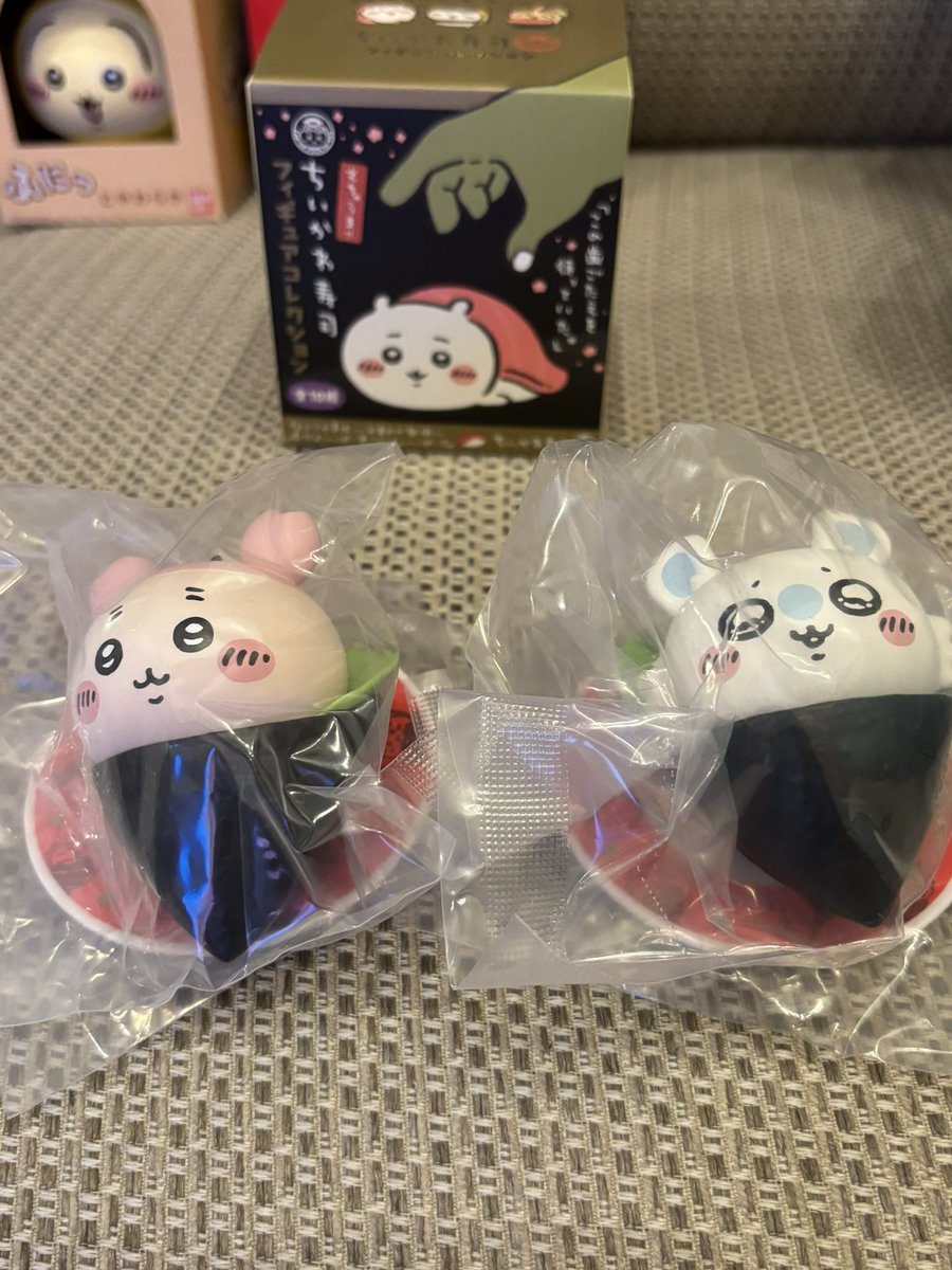 miegon710's tweet photo. 交換
ちいかわ寿司　フィギュアコレクション　

譲　カニちゃん、モモンガ

求　うさぎ(いくら)

7月6日午前中新宿お手渡し又は郵送 https://t.co/z6gYczASg9