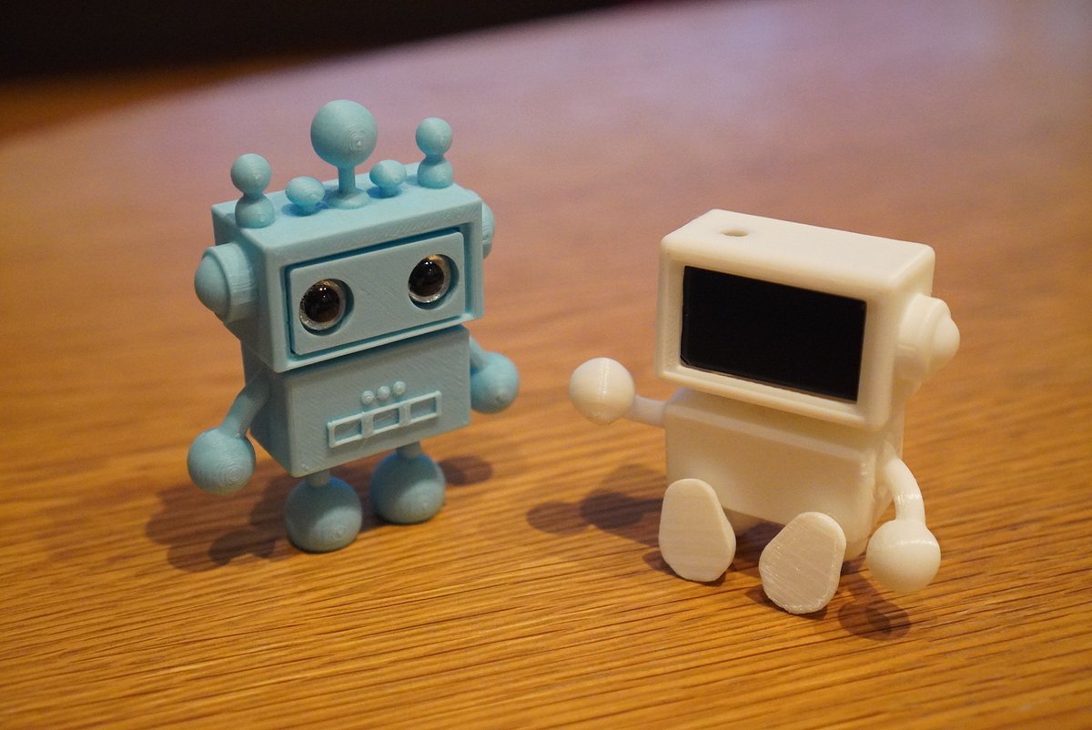 asobot2024's tweet photo. 固定式AsoBotくん
　＆
可動＋液晶式AsoBotくん

いい～～🥰

#AsoBot https://t.co/b8AfuSVdd6