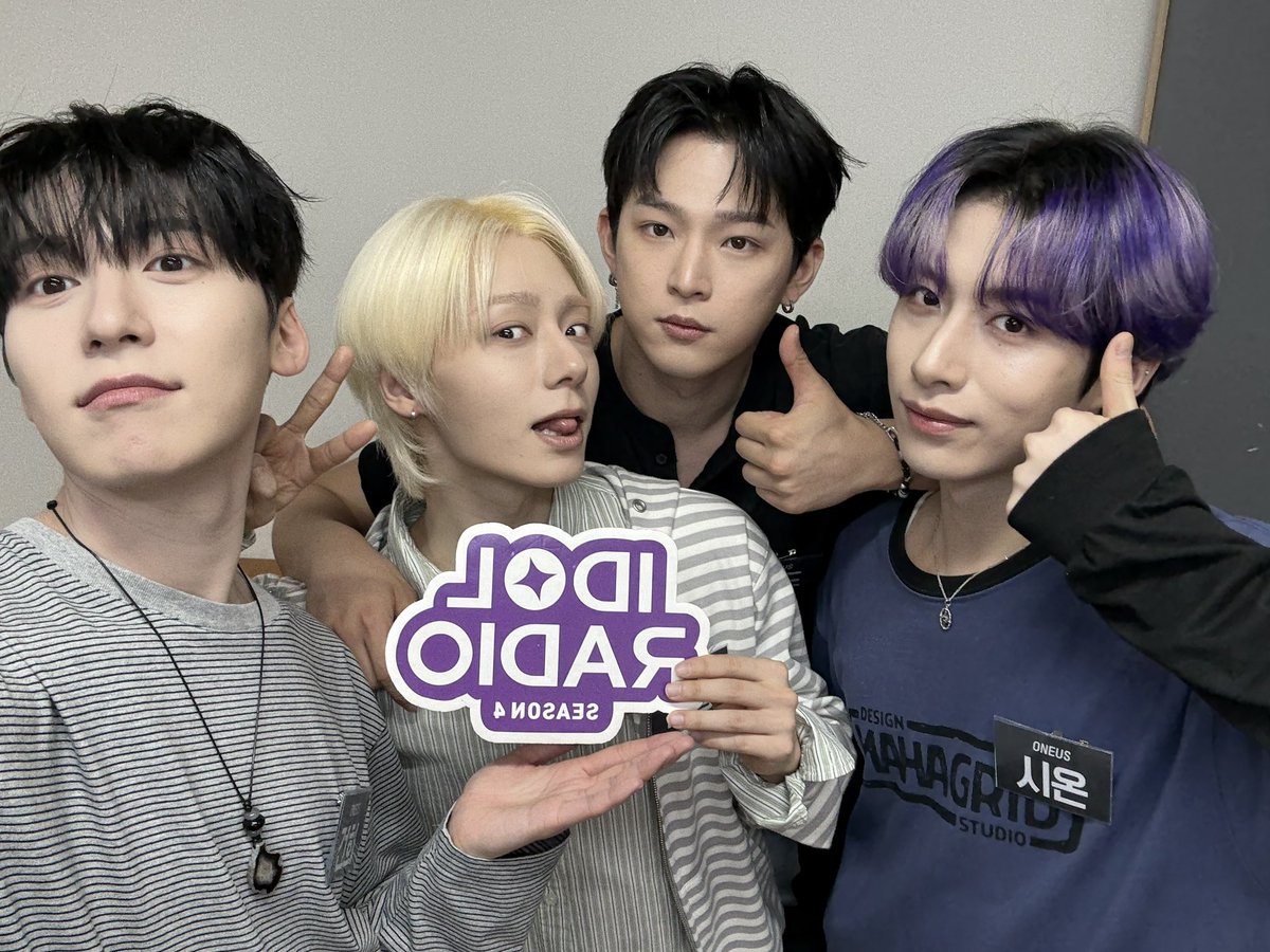 잠시 후 9시, 아이돌 라디오4 #ep135_원어스(DJ 선우) 스트리밍 방송이 시작됩니다

📲 MBC RADIO 공식 Youtube 채널에서 라이브 스트리밍
youtube.com/live/jWw4fFj9b…

<a href="/THEBOYZ_officl/">더보이즈 (THE BOYZ)</a>
<a href="/official_ONEUS/">ONEUS</a>

#MBC #IDOLRADIO #아이돌라디오 #THEBOYZ #더보이즈 #선우 #원어스 #ONEUS
