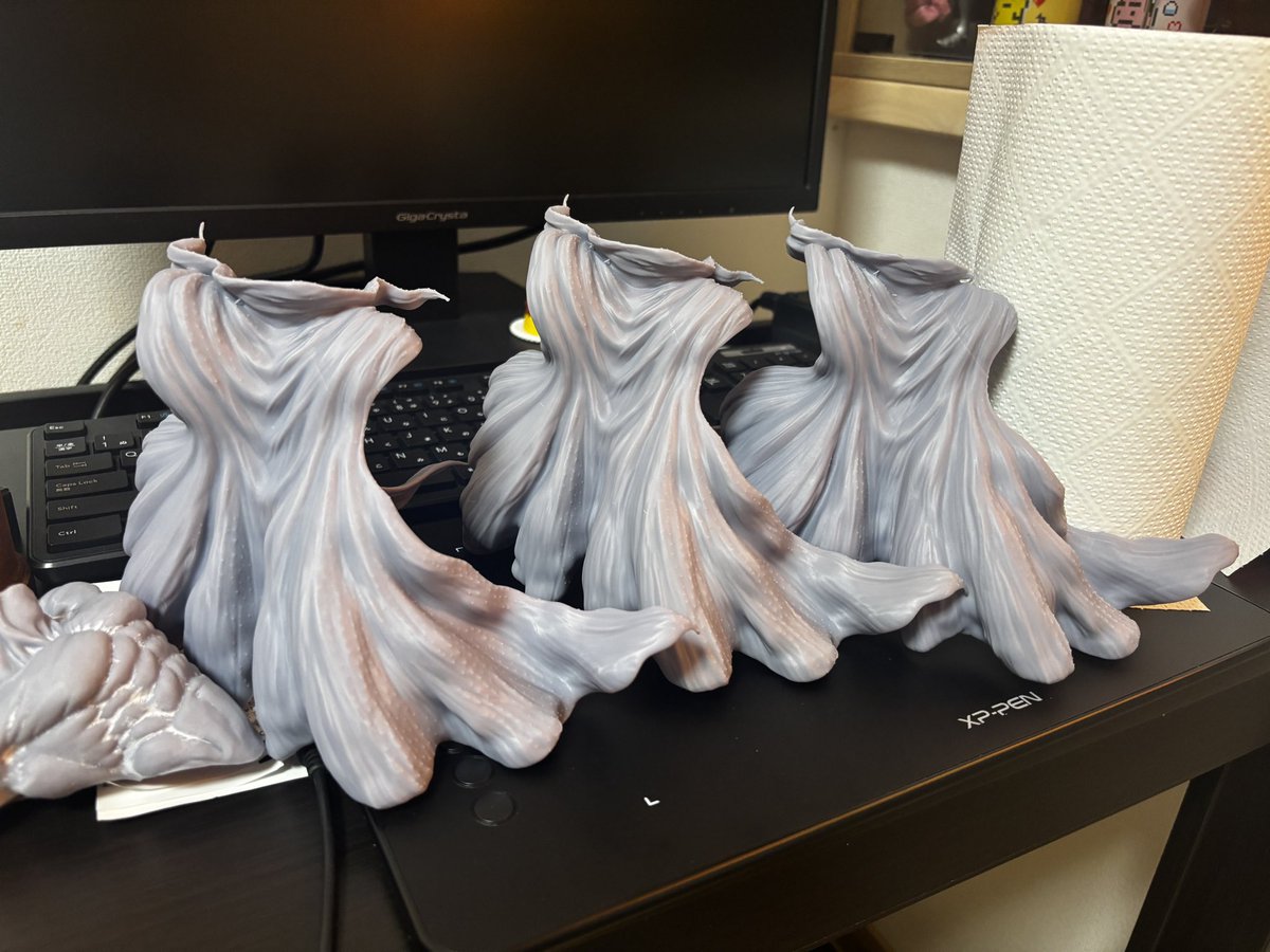 KINNIKU_chihiro's tweet image. 量産型マント