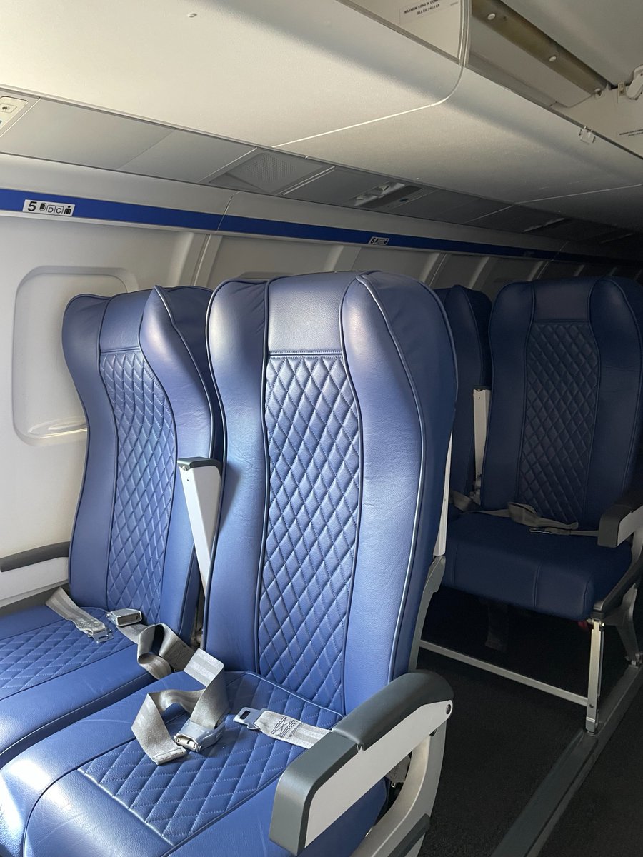 Ashley from our New York office had a fantastic time visiting a local operator, where she was able to take a look around this Saab 2000! One of the fastest turboprops available on the market, the aircraft is an excellent option for short-haul flights. Comfortably seating 30