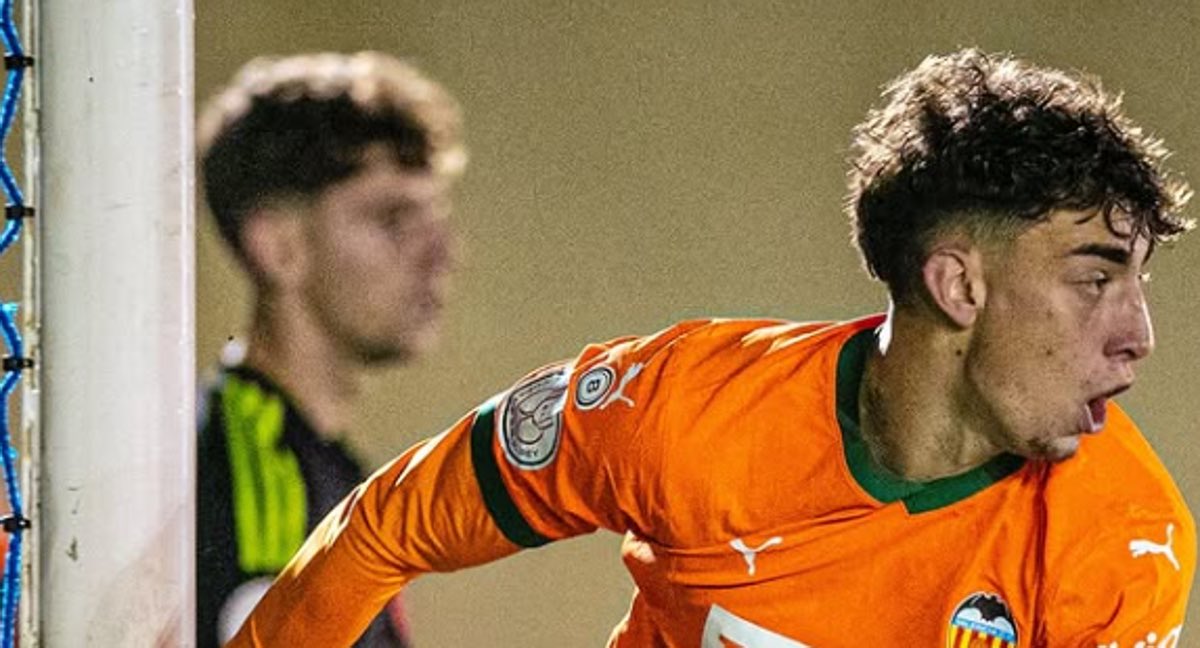 INFO <a href="/lagrada914/">La Grada</a> | CÓRDOBA

• El VCF repite el “Plan Tàrrega” con Córdoba y hoy cerrará su cesión al Mirandés.

• El club ha querido agilizar la operación porque desean que Iker se gane el puesto desde día 1 con la intención de formar parte primer equipo 26/27.

<a href="/Radioesport914/">RadioEsport Valencia</a>