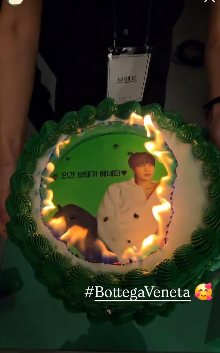 Kim Namjoon Source tweet media