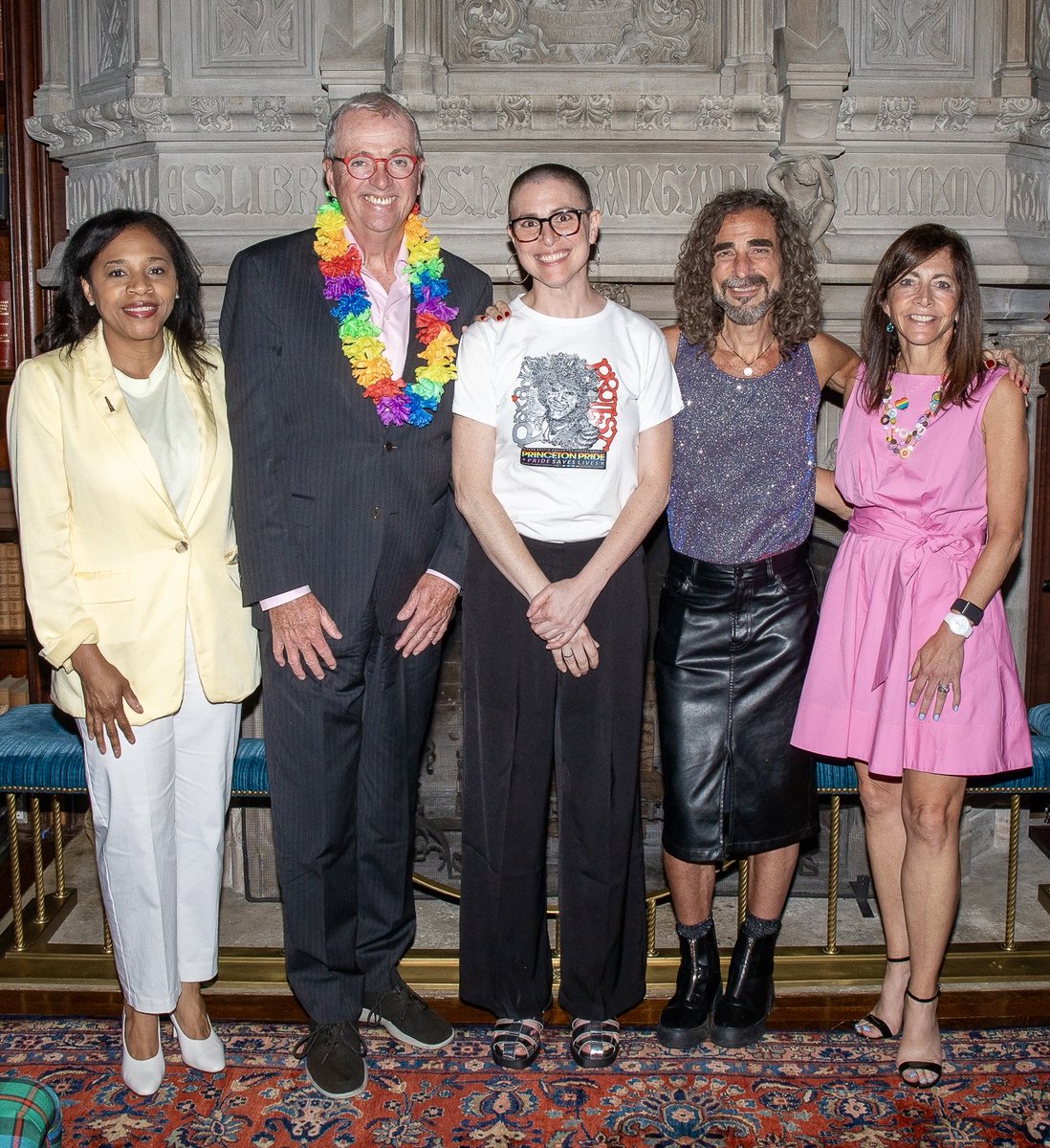 RustinCenter's tweet image. Respect dear friends stalwart allies @NJGov @GovMurphy @PhilMurphy @FirstLadyNJ @TammyMurphyNJ
Lovin' our Queer Community, LGBTQIA families & elders, trans kids, all across beautiful rainbow spectrum
#pride @RustinCenter
#PrideMonth ends
Our work continues
rustincenter.org