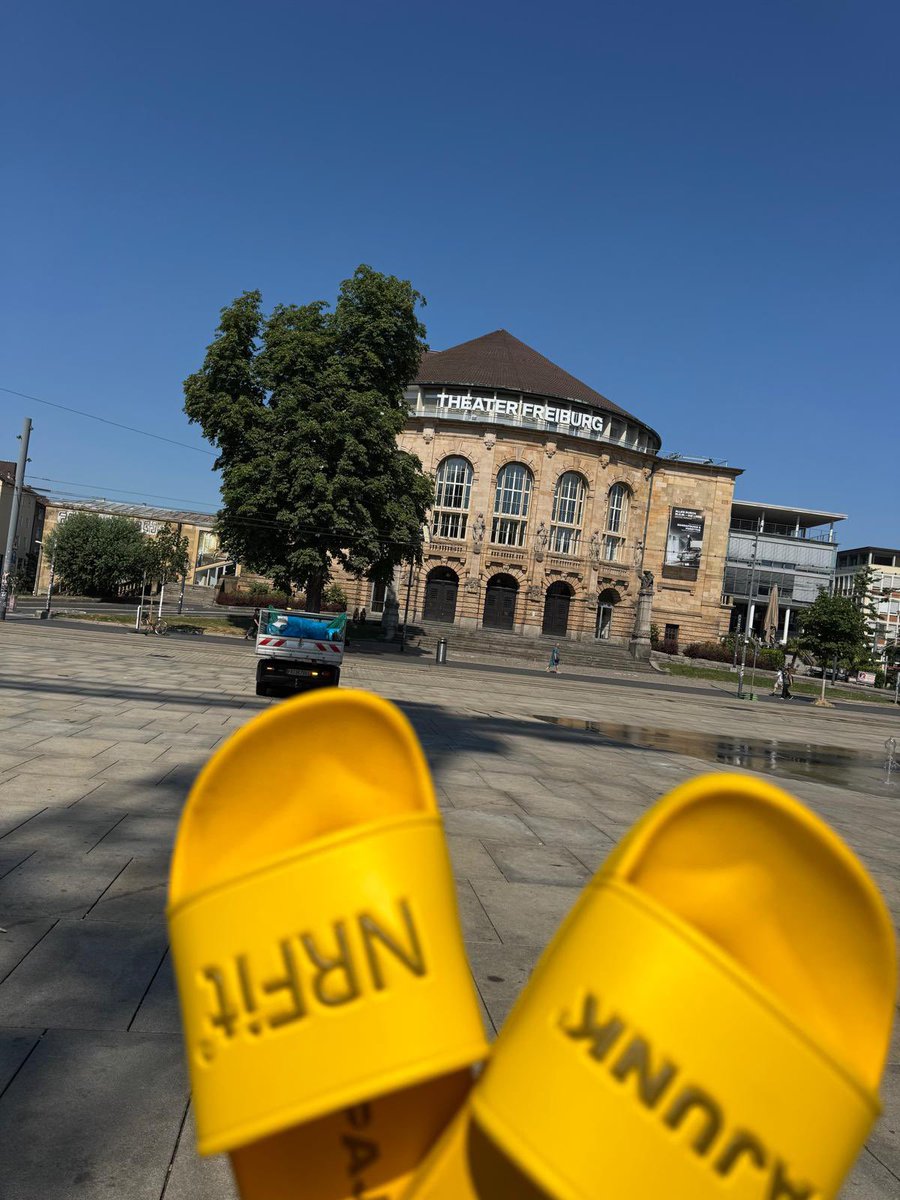 On our way to the Pajunk 60th celebrations, we decided to make a quick stop in Freiburg. We were blown away by the stunning architecture, rich history, and fascinating stories we uncovered. The weather was absolutely perfect! Can’t wait to see you all at the party! 😎👍🏻