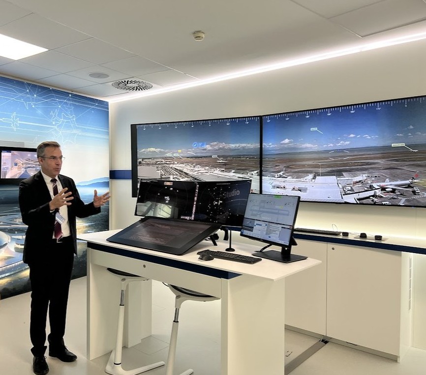 AusAmbVIE's tweet image. Delighted to welcome to Vienna last week an impressive delegation of almost 30 🇦🇺 business leaders with @EurAusBiz 💼🤝demonstrating the potential for deepening the 🇦🇺 🇦🇹 trade and investment relationship, cooperating on R&D and innovation📚🔬, & realising an #AusEUFTA 🇪🇺