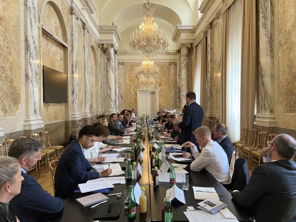 AusAmbVIE's tweet image. Delighted to welcome to Vienna last week an impressive delegation of almost 30 🇦🇺 business leaders with @EurAusBiz 💼🤝demonstrating the potential for deepening the 🇦🇺 🇦🇹 trade and investment relationship, cooperating on R&D and innovation📚🔬, & realising an #AusEUFTA 🇪🇺