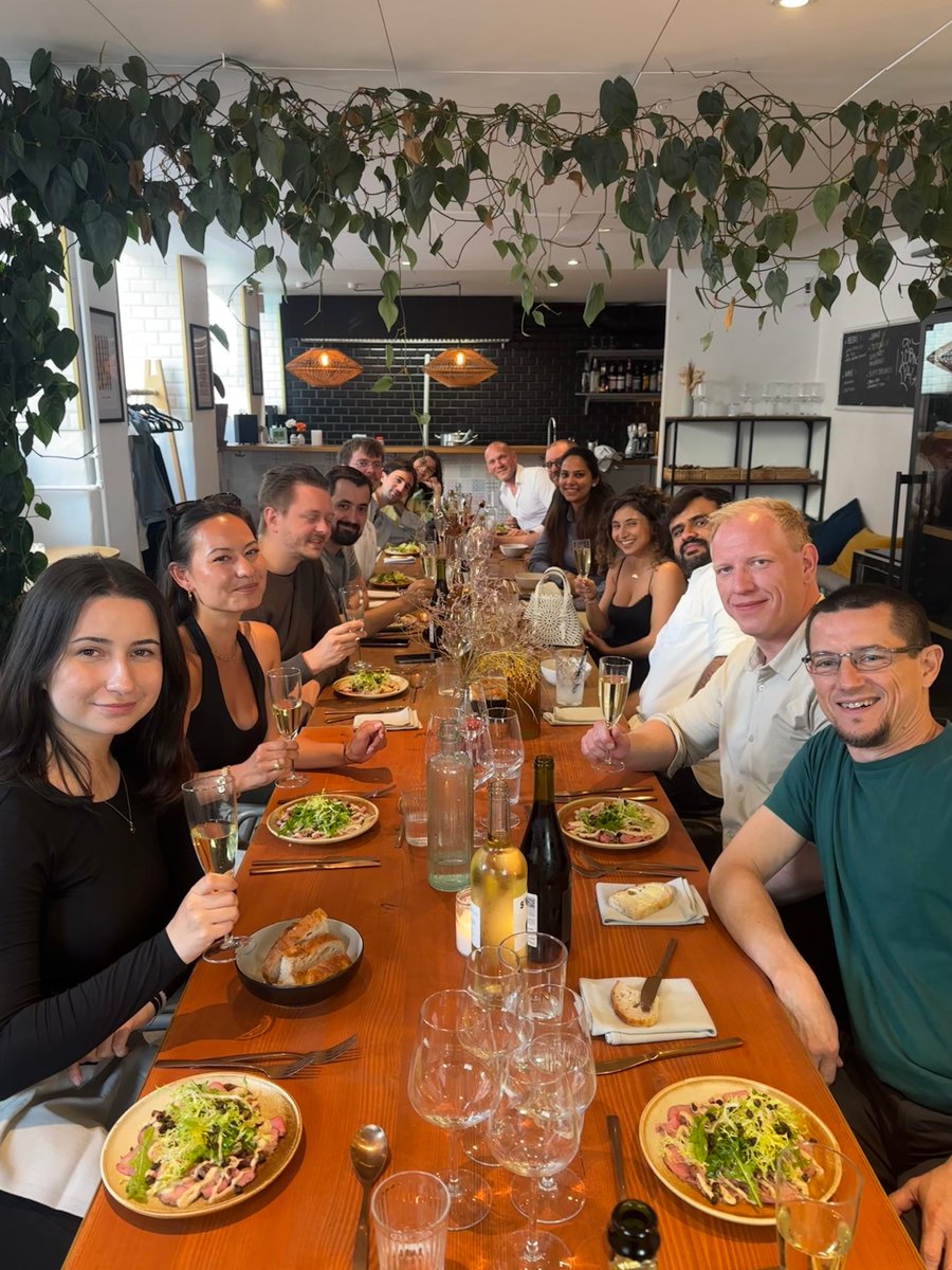 monosolutions's tweet image. Summer, sun & Mono fun! ☀️🍷
Last Friday, the Mono crew got together for our annual summer party!
A big thanks to everyone who made it such a great day! 💛
Here’s to summer memories and strong teamwork 🎉
#MonoMoments #SummerParty #TeamMono