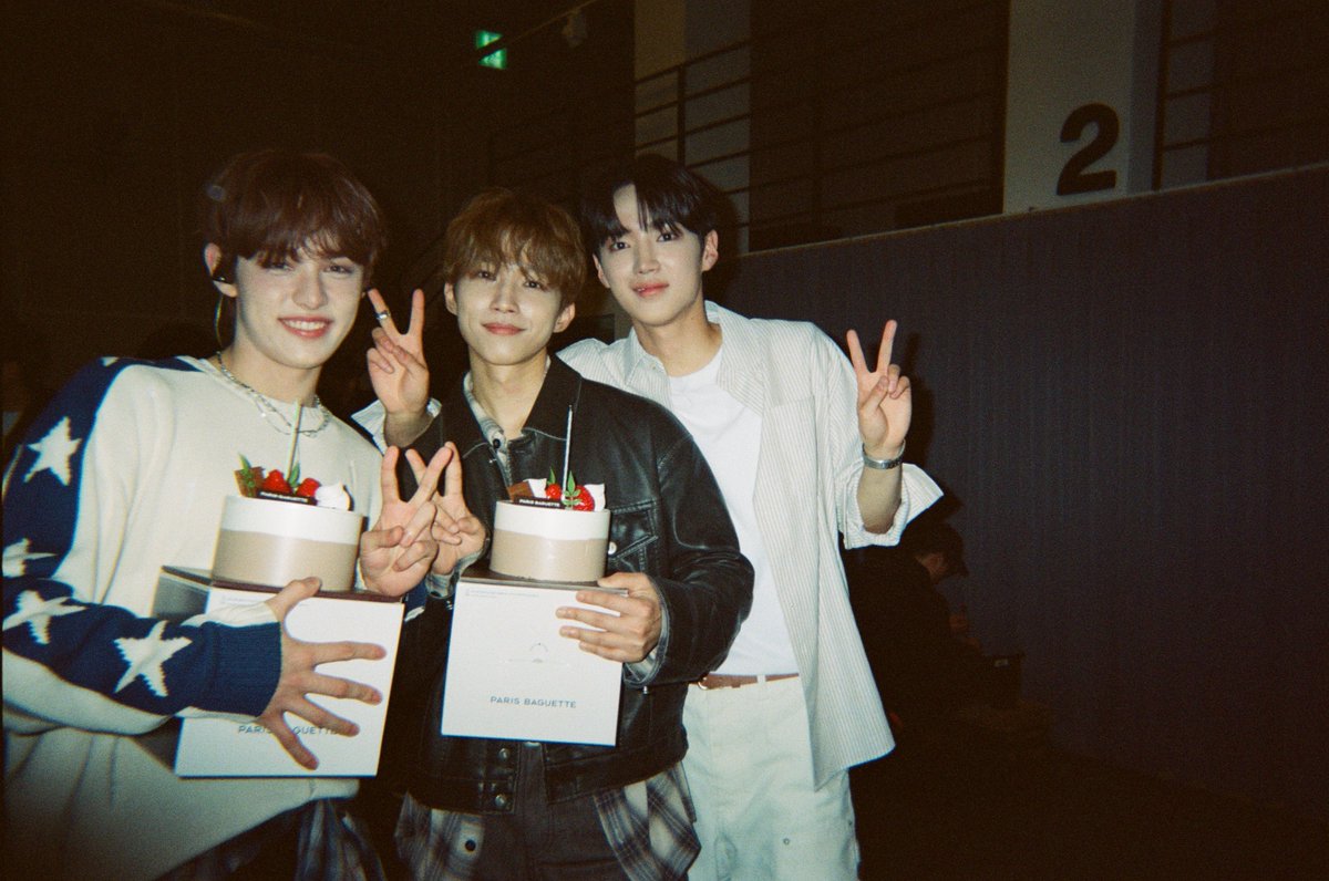 오늘이 사계의 봄 막방이라니!! 태양이랑 이노 많이 봐주세요~!

#NFlying #엔플라잉 #서동성 #SeoDongSung