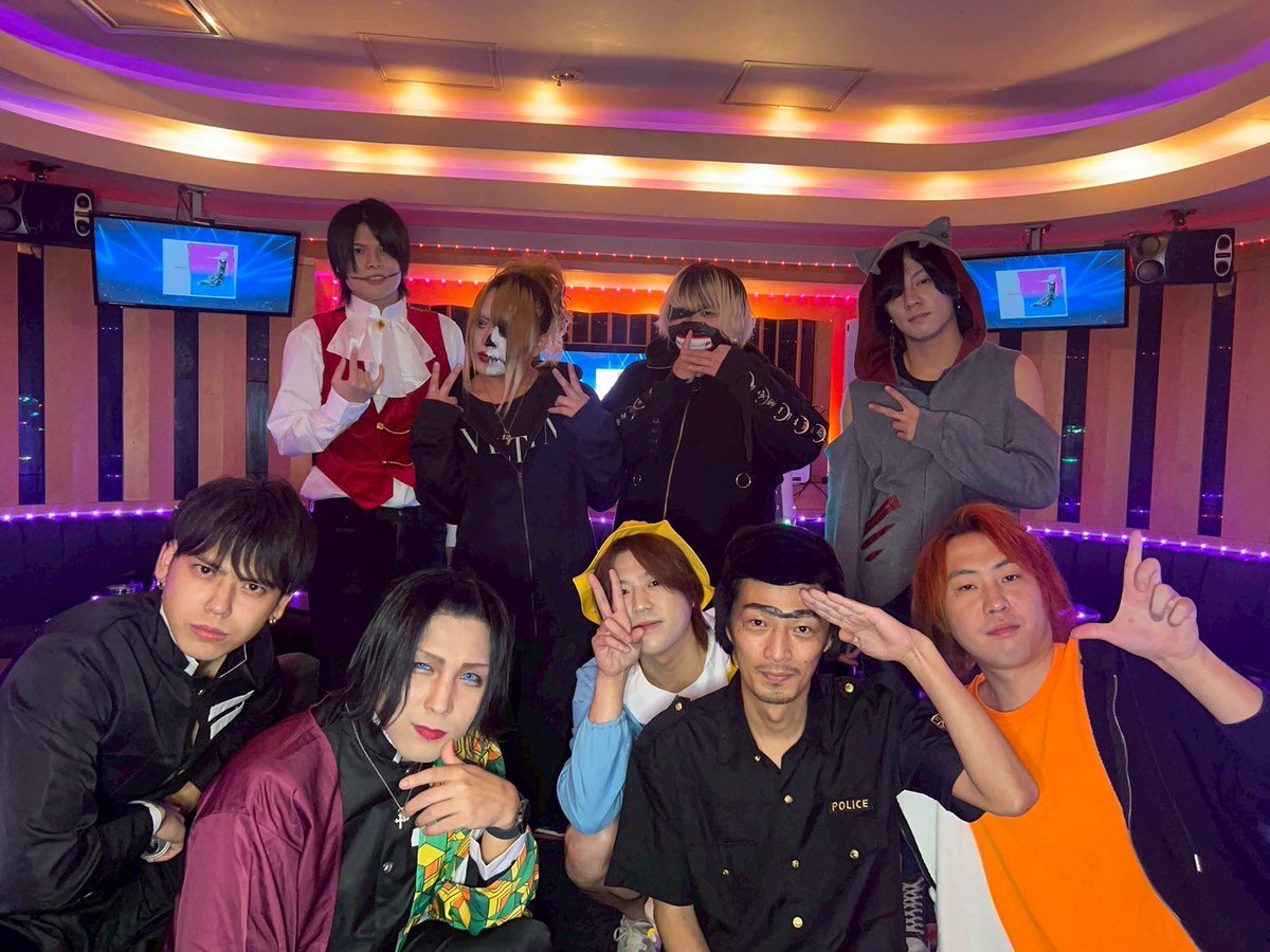 ☆求人情報☆
営業時間24時〜翌朝7時
BARスタービーチで働きませんか?
時給＋インセンティブで頑張れば頑張った分だけ稼げます。
詳細はDMにてお待ちしております。
お気軽にご連絡ください。

#体験入店 
#カラオケバー
#ダーツバー
#ボーイズバー 
#求人募集
#新宿 
#歌舞伎町 
#ホスト