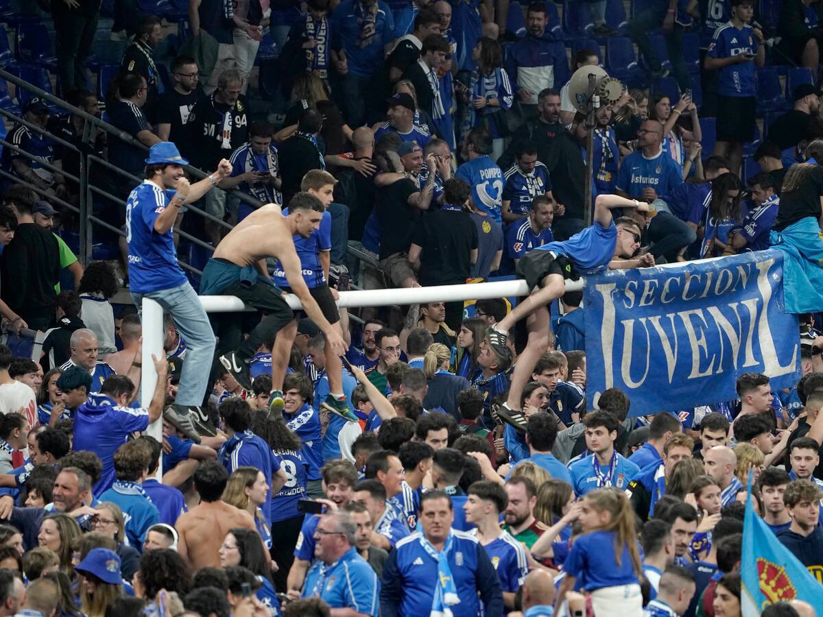 RadioRO (@_radioro_) on Twitter photo NOTICIA.
La Liga no cerrarรก el Carlos Tartiere en el inicio de la competiciรณn.
๐ฐ Solo multa econรณmica: 10.000โฌ.
Vรญa: <a href="/ASERDeportivos/">SER Deportivos Asturias</a> NOTICIA.
La Liga no cerrarรก el Carlos Tartiere en el inicio de la competiciรณn.
๐ฐ Solo multa econรณmica: 10.000โฌ.
Vรญa: <a href="/ASERDeportivos/">SER Deportivos Asturias</a>
