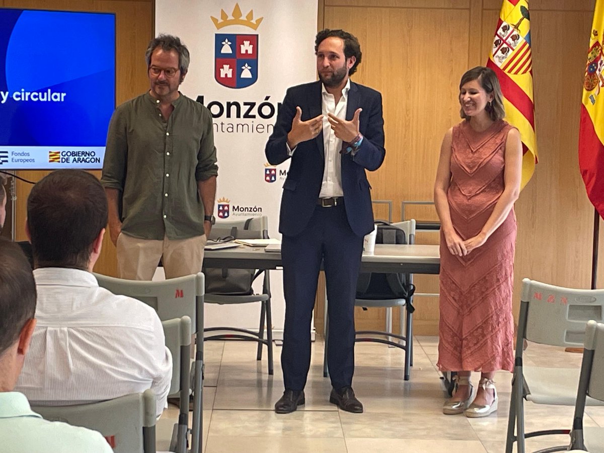 ITA_tecnologia's tweet photo. #INNOland by @ITA_tecnologia 
Hoy estamos en @AytoMonzon 

Reunidos con #empresas para recoger su opinión sobre necesidades para la infraestructura del #ITA en #Monzón
#innovación #innovaciónIndustrial #tecnología #Aragón https://t.co/qiN8Qdonz8