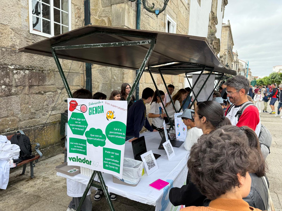 Participación do club de Ciencia na Feira EducODS de Tui.