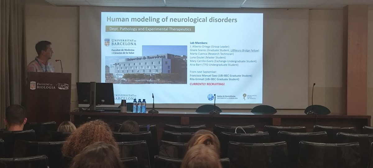 UBneuroscience's tweet image. 🧬 Alberto Ortega wraps up the session discussing human modeling of neurological disorders, bridging the gap between lab research and patient relevance through advanced cellular models.