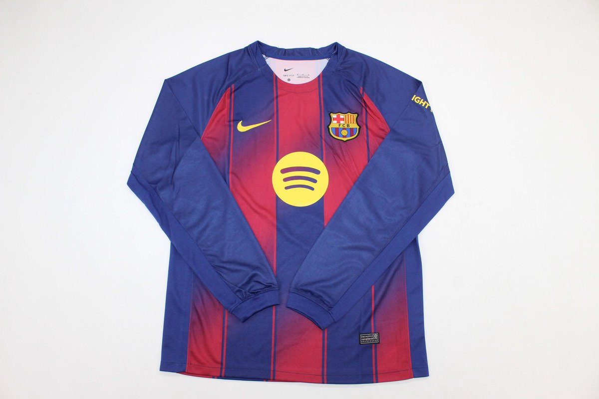 YA DISPONIBLE ‼️

🎽 Camiseta FC Barcelona 25/26

Versión manga corta y manga larga

Haz tu pedido por MD 📩