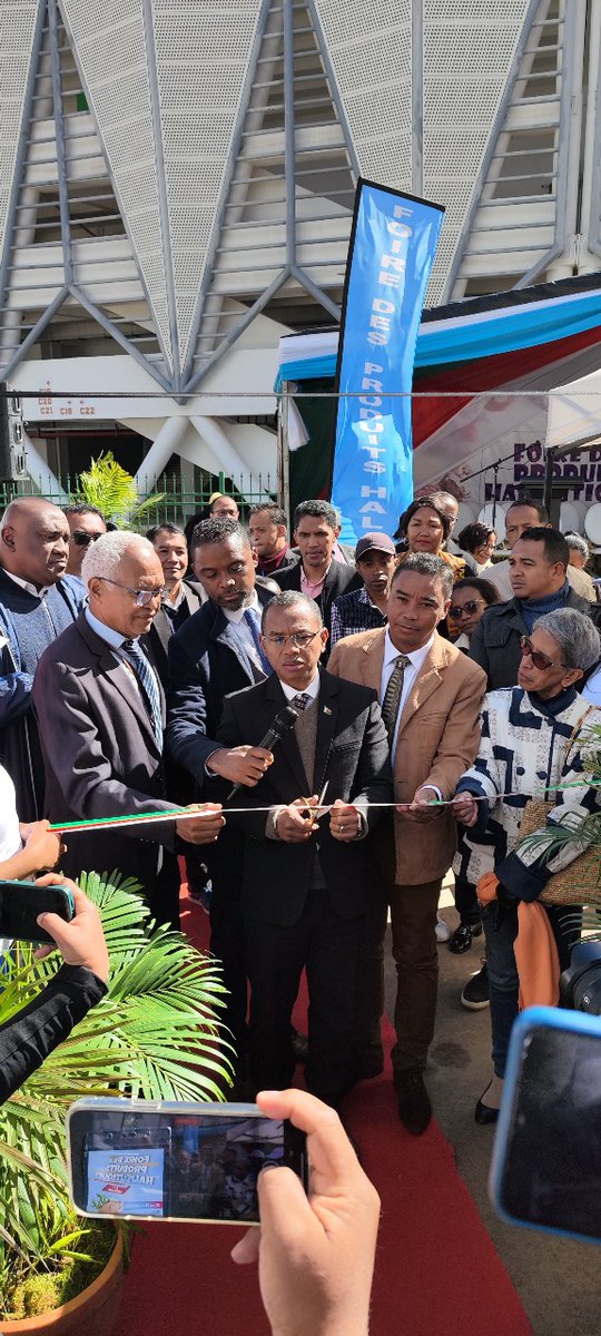 WCS_Mada's tweet image. ππ Halieutic Products Fair 2025
Discover our salted fish from Ankivonjy & Ankarea MPAs β local know-how, traditional methods & sustainable fishing
Every purchase supports ocean conservation