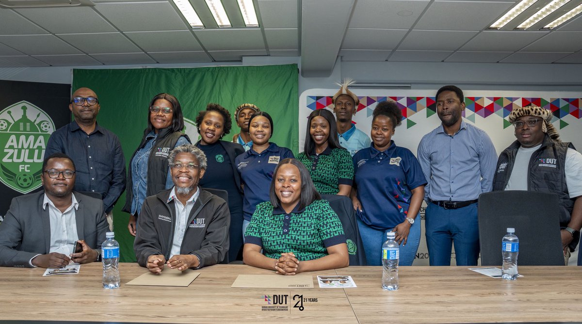 DUT 🤝 AmaZulu FC

It’s official! A new MoU has been signed to power the FMS Sports Day through sport, unity, and community impact. 💚⚽
#DUTxAmaZulu #FMSSportsDay #ENVISION2030