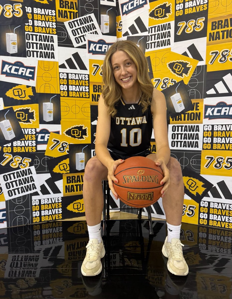 avabruner_0's tweet image. Thank you @thehunterb and @robin_stahl4 for a great visit!! I enjoyed getting to know more about @OUBravesWBB! Go braves and bring the juice!! π§π§π§ππ€π€
@NCSAwbb @CoachRikardNCSA @tford12kc @dellalamb_bball @coachholland93