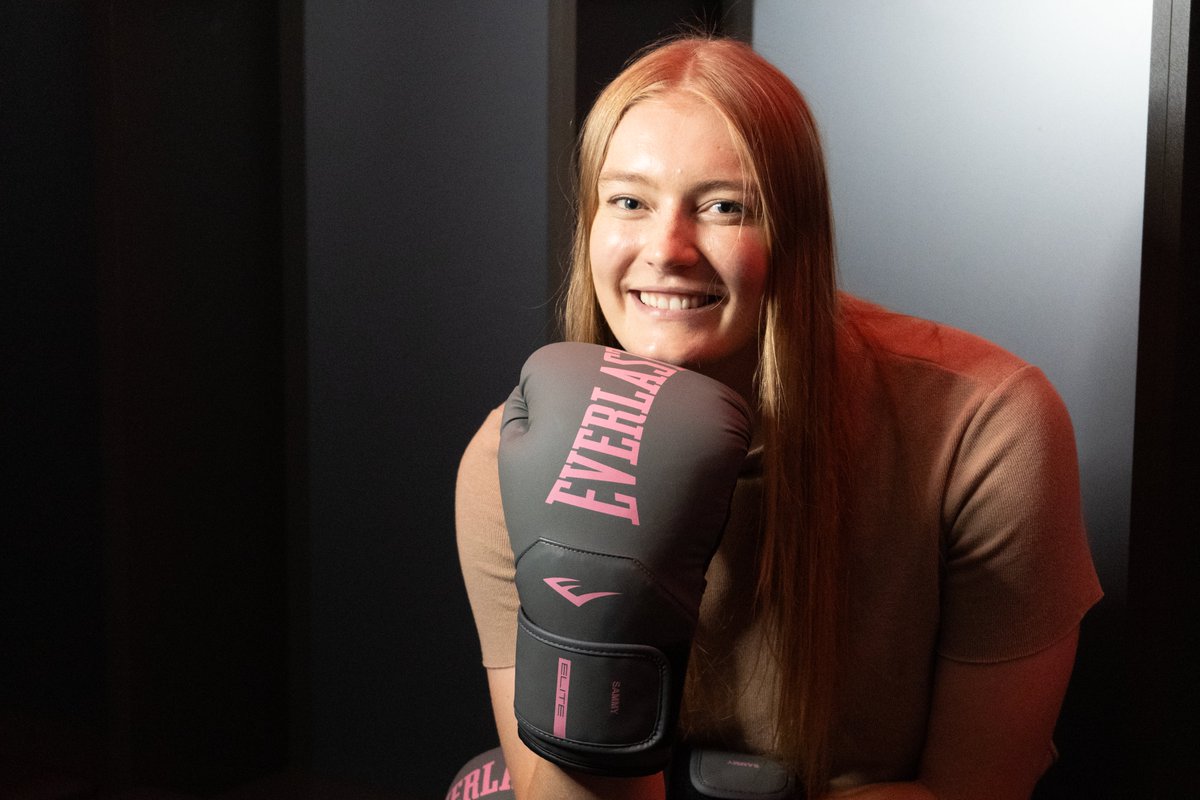 Bristol Flyers Community (@flyerscommunity) on Twitter photo Swapping hoops for hooks. 🏀🥊
<a href="/FlyersWomen/">Bristol Flyers Women</a> star Sammy Roscoe will be entering the ring on Saturday night for a charity boxing match, fundraising for Flyers Community and <a href="/BSFound/">Bristol Sport Foundation</a>.
Find out more 👇
🔗 bristolflyers.co.uk/news/flyers-wo… Swapping hoops for hooks. 🏀🥊
<a href="/FlyersWomen/">Bristol Flyers Women</a> star Sammy Roscoe will be entering the ring on Saturday night for a charity boxing match, fundraising for Flyers Community and <a href="/BSFound/">Bristol Sport Foundation</a>.
Find out more 👇
🔗 bristolflyers.co.uk/news/flyers-wo…