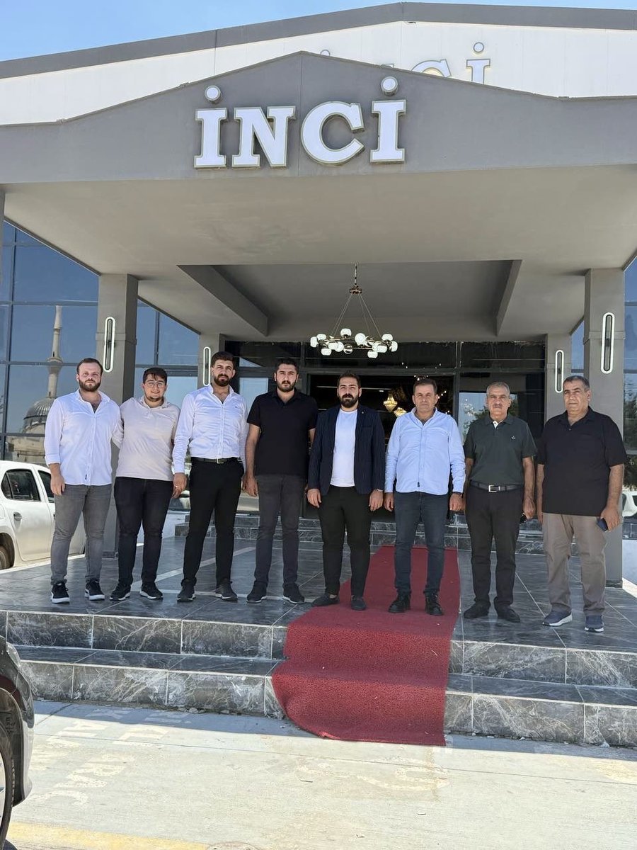 Değerli akrabalarımız Çelik ve Mengi ailelerinin ortaklığında hizmete açılan İnci Garden Düğün Kompleksi’ne hayırlı olsun ziyaretinde bulunduk.

Yeni işletmelerinin hayırlı olmasını diler, bol kazançlar getirmesini temenni ederiz.
<a href="/selcukkarakus63/">Selçuk KARAKUŞ</a> 
<a href="/bulentcelik5041/">Av.Bülent Çelik</a>