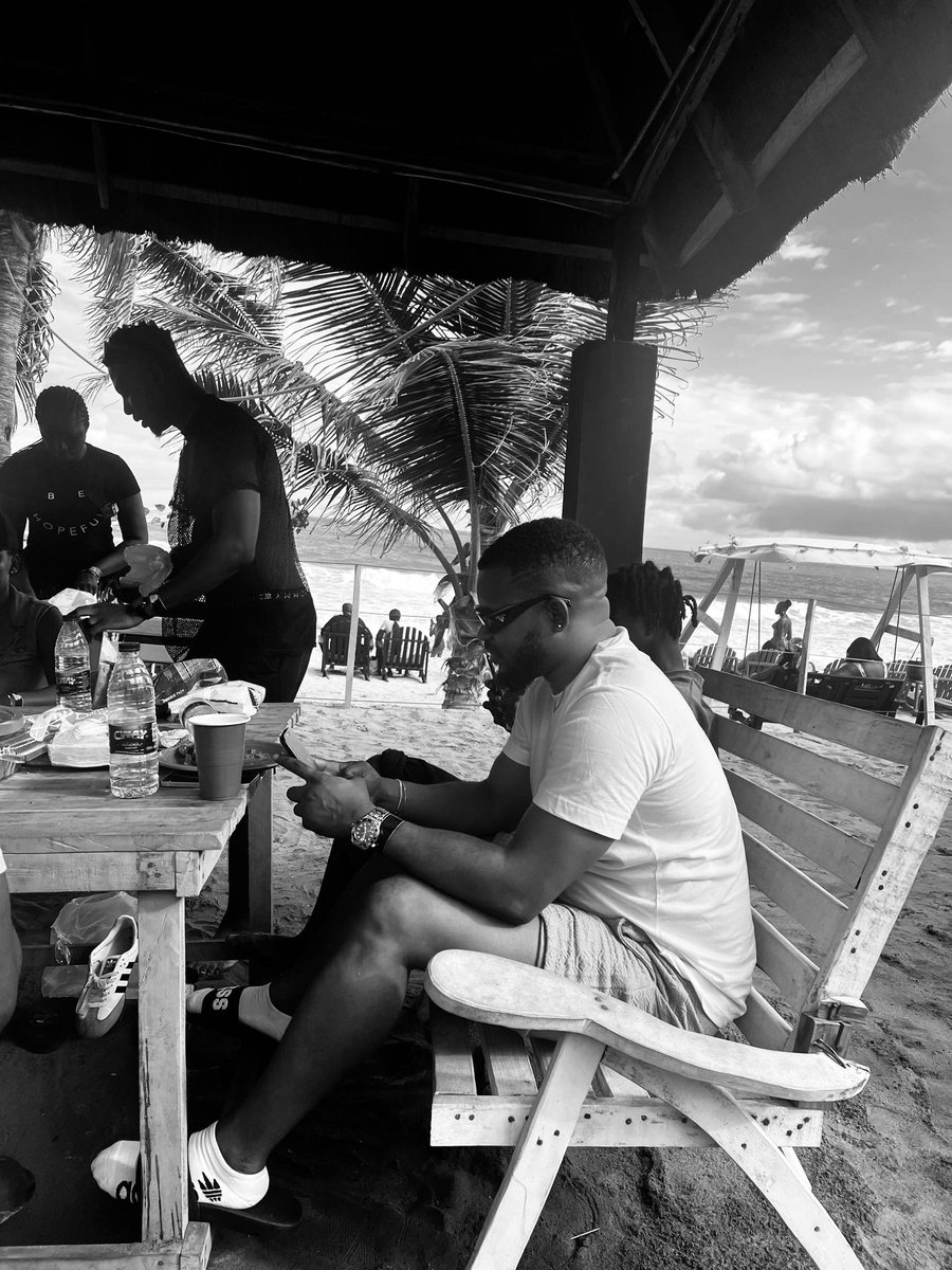 wearelightinc's tweet photo. The brief: Look glam as you take to the beach.

Did we deliver?

We were outside this weekend, and the people of Light had the maximum time.

Stay tuned for more highlights.

#LightInc #wearelightinc #beachmoment https://t.co/SbhZJ8dBew