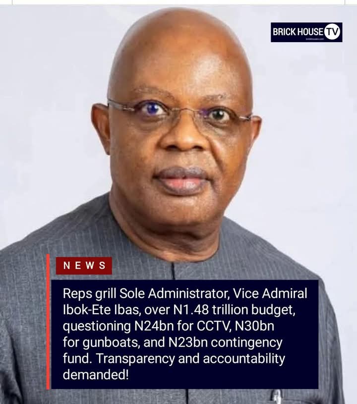 The Rivers women who are in support of the ₦1.48 Trillion budget, ₦23 billion contingency fund, ₦25 billion CCTV installation in government house only and ₦30 billion for supersonic 5D gun boat.

Their own share is 5ive thousand naira.