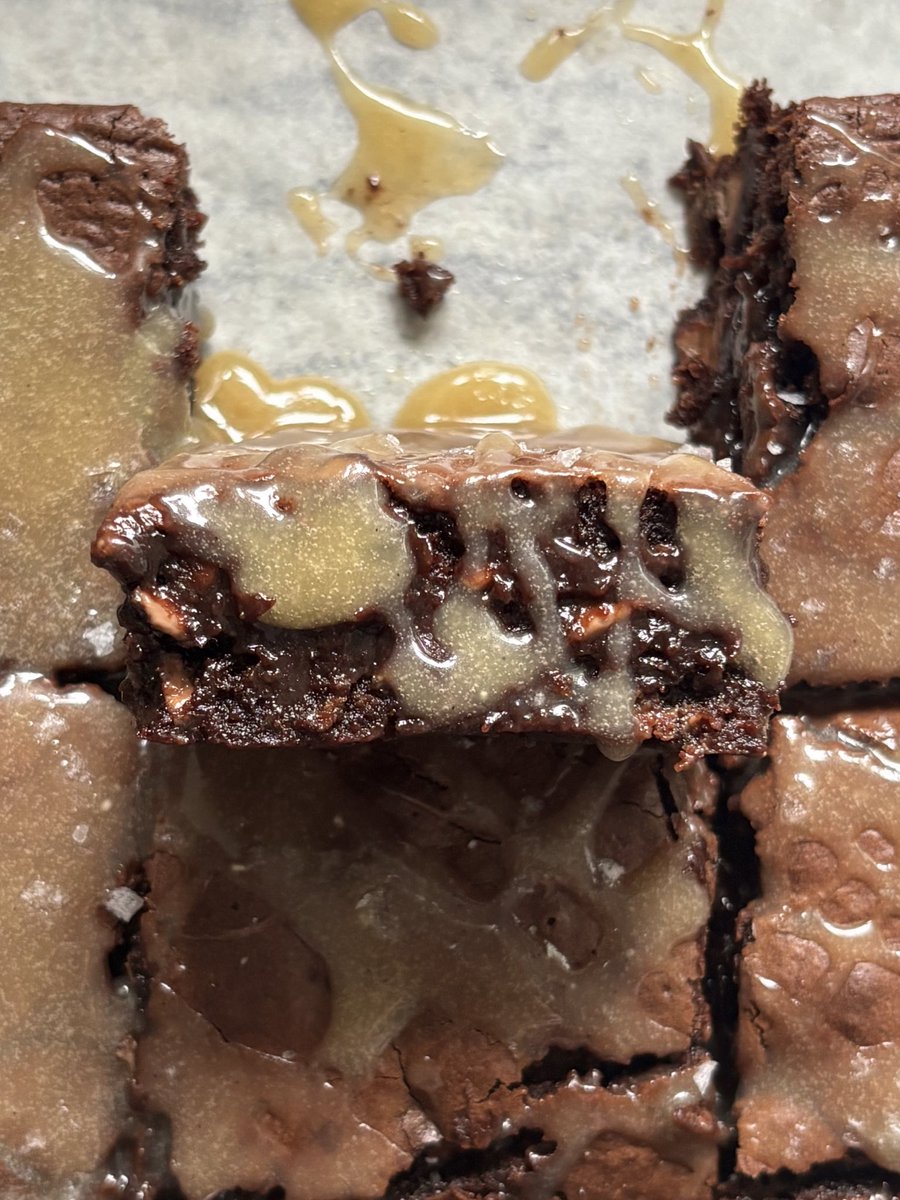 bakingenjoyer's tweet image. brown butter banana brownies drizzled with salted caramel &lt;3