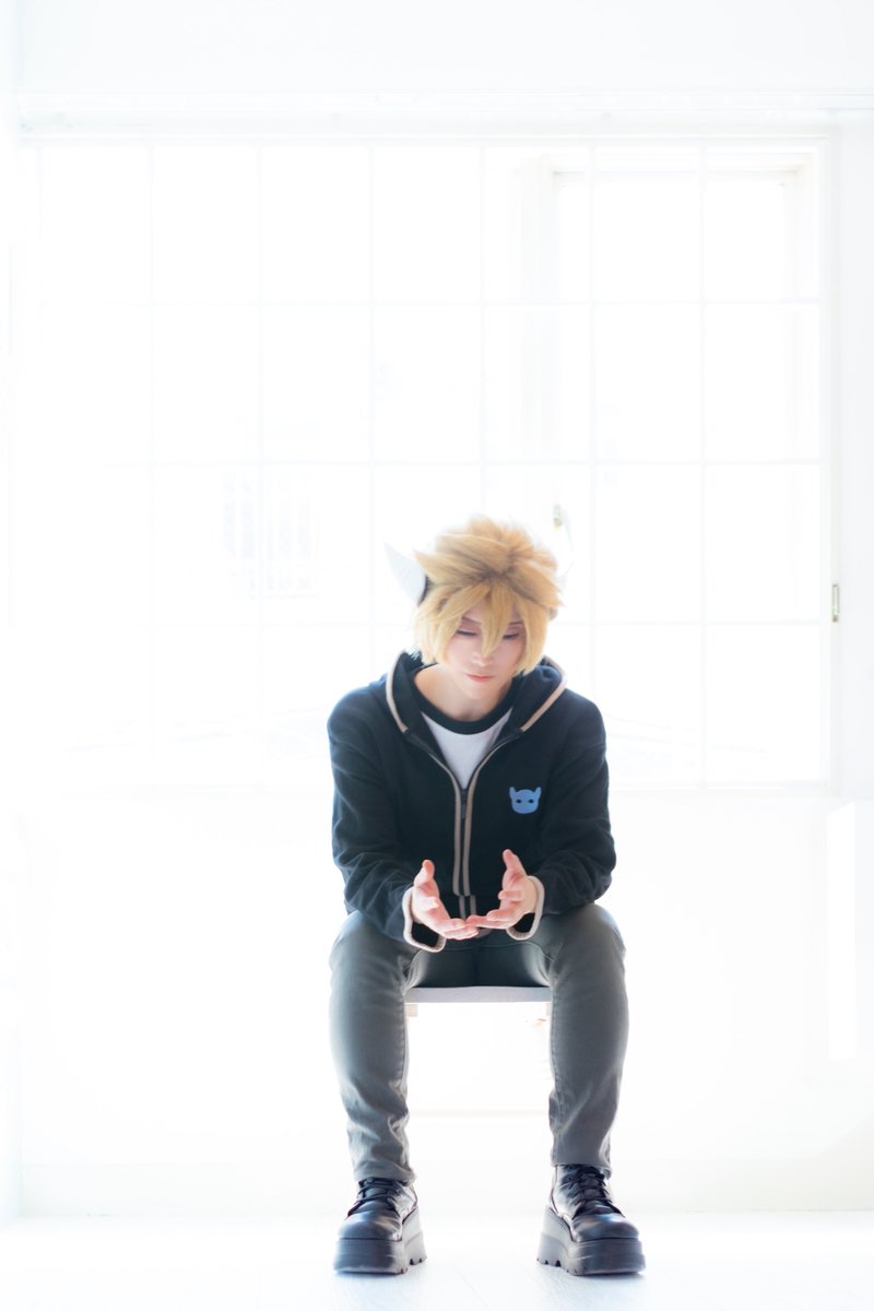 【cosplay/WORLD TRIGGER】

　手の中にあるもの

撮影:ねこたさん(<a href="/nekoko_S2foto/">ねこた</a> )
#StudioSeatopia