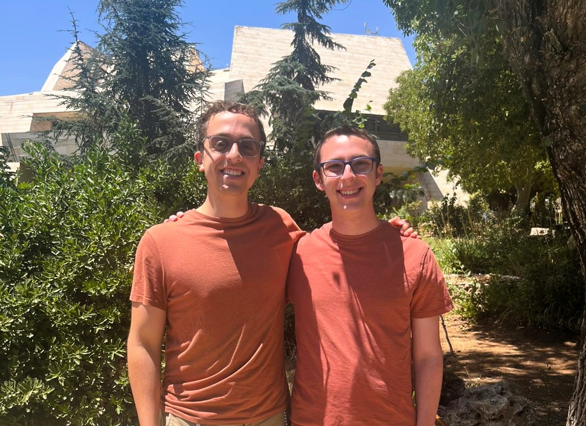 inthegush's tweet photo. When Operation Am KeLavi began,
Gush Alumnus,  Hillel  - who was only planning to stay overnight -
found himself in The Gush with only two shirts!
Luckily, one of his shirts matched Gush talmid, Abie
Happy  - Wear The Same Shirt  - Wednesday Everyone! https://t.co/2MHbbIZvdN