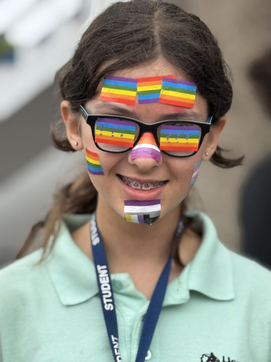 Amazing support for all participants! screams are deafening! <a href="/stemhsg/">stemhsg</a> <a href="/HornseySchool/">Hornsey School</a>