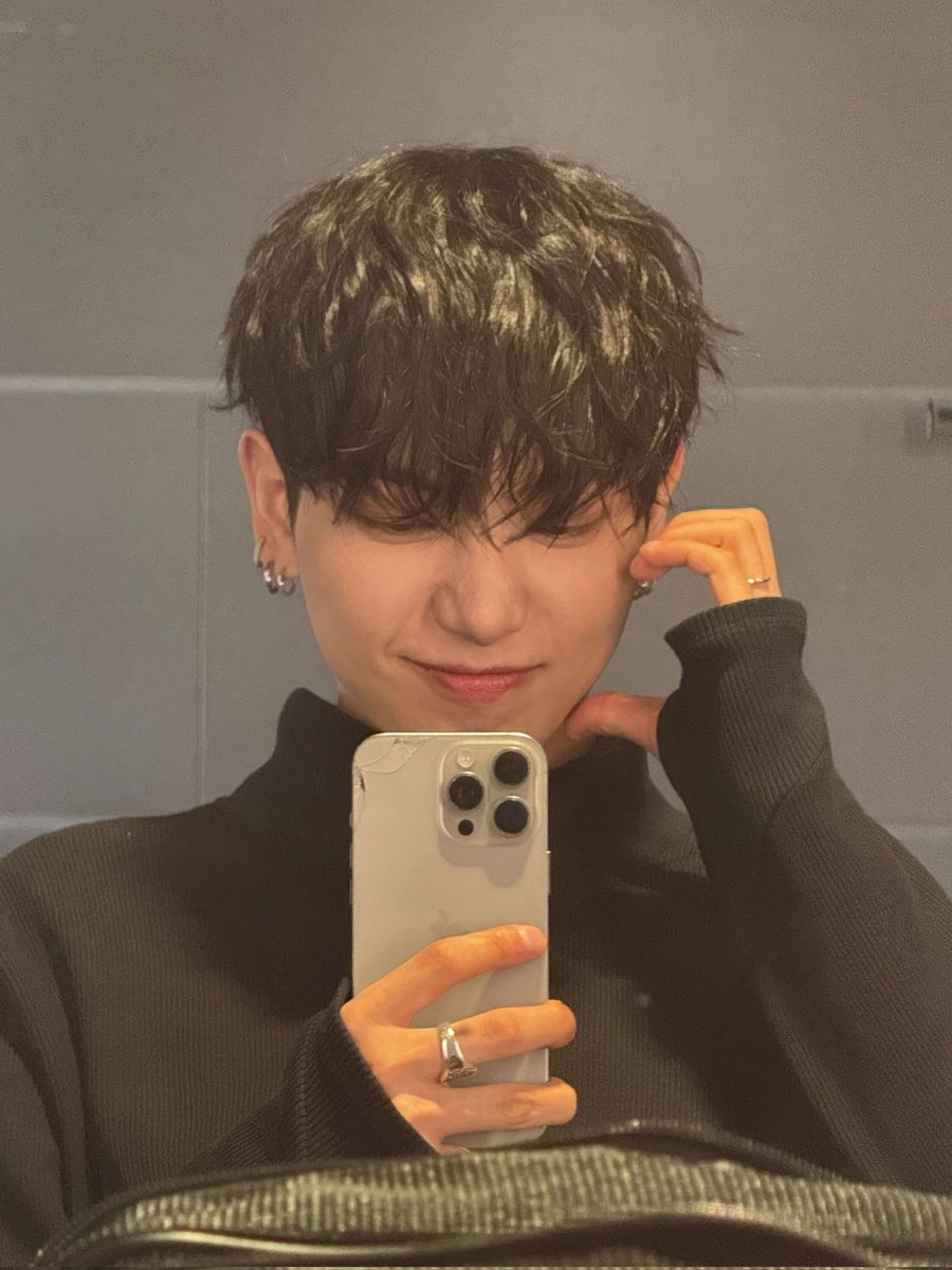 Bintang. tweet media