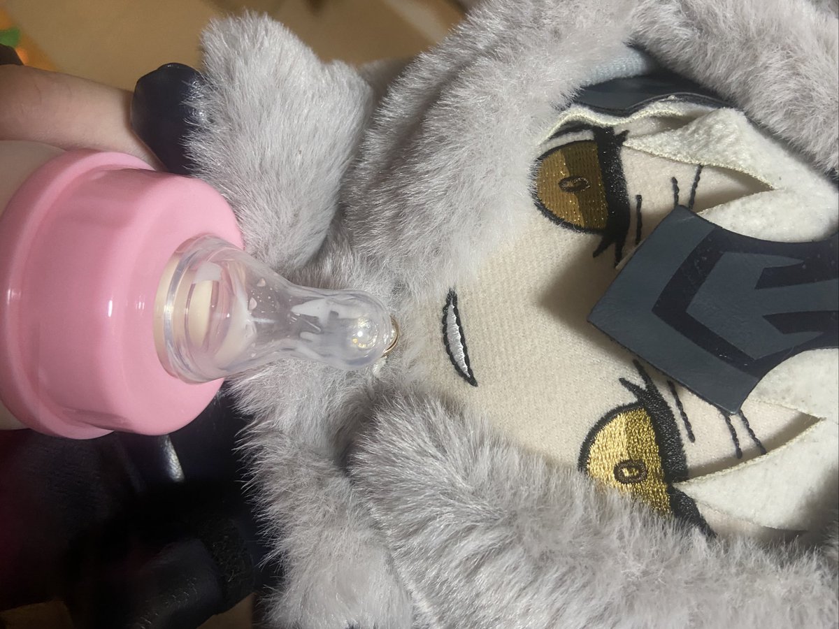 roro_982's tweet image. 邪ンヌたん、ミルクだよ