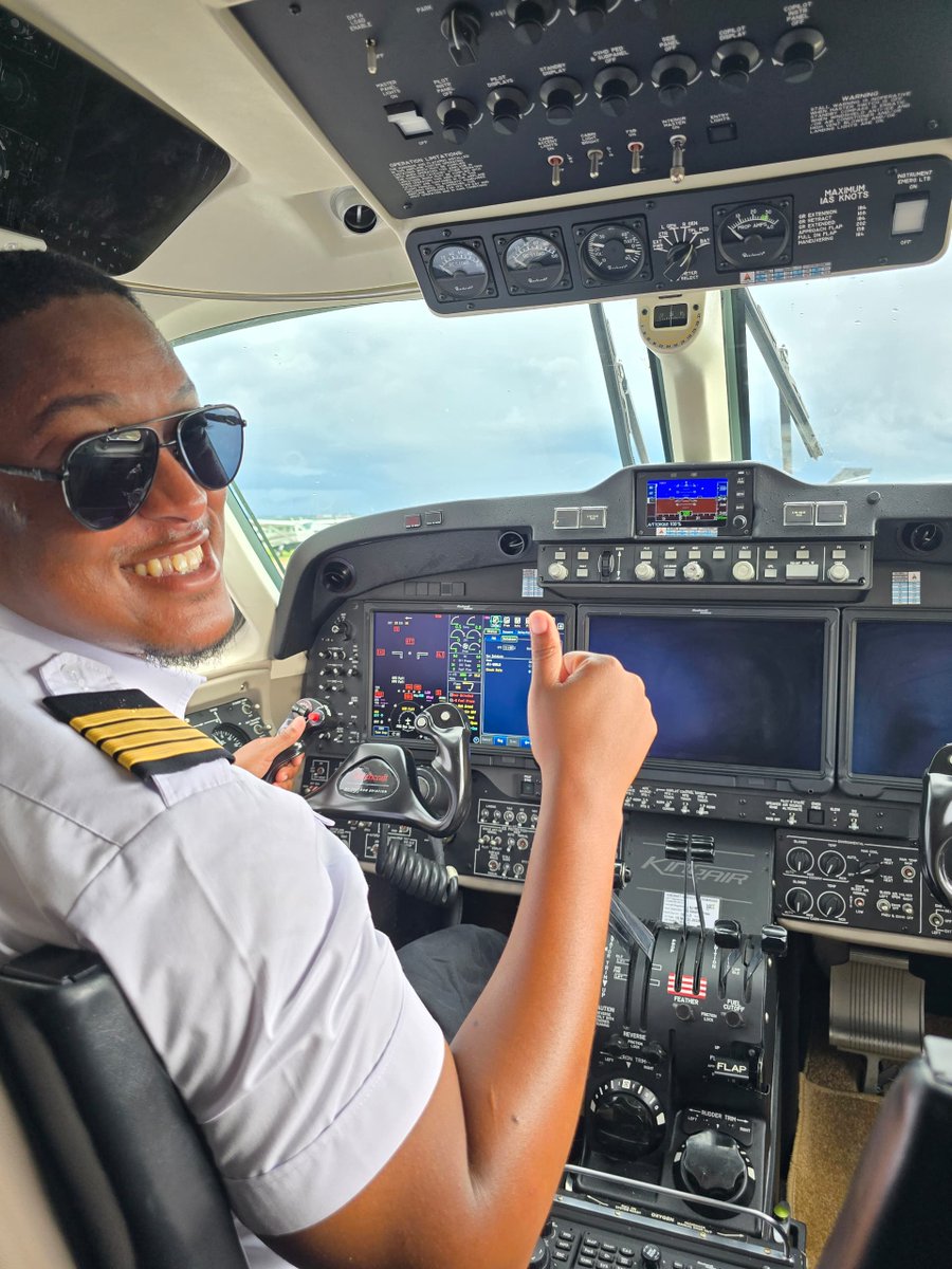 🎓 Alumni Spotlight ✈️

From Port Alfred skies to the Captain’s seat—celebrating Victor Banda, Chief Pilot &amp; King Air 360 Captain at Corporate Air Ltd.

Proudly flying high with his ATPL, Victor embodies the 43 legacy.

💛 #43Proud #AlumniSuccess #From43ToTheWorld #43AirSchool
