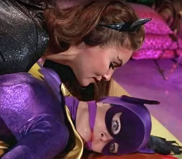 it has been SO LONG since we've had #Batgirl on the page.