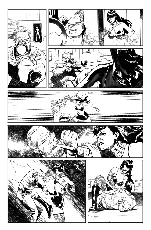 g_mart8's tweet image. Friendly reminder: Knight #7 goes live on July 15th. This'll be an action packed chapter, and things will only escalate from here on. Sign up so you don't miss it: kickstarter.com/projects/philb…
@indiecomicszone @IndieComicsRock @indiecomixdisp @Tonpa2 @comicbookaddt @ComicsBulletin_