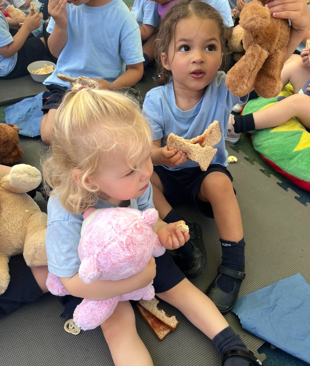 We had a wonderful time at our annual Teddy Bears’ Picnic in Acorns! The children had a delightful day making their own sandwiches and sharing a special picnic with their favourite cuddly friends 🧸🥪☀️