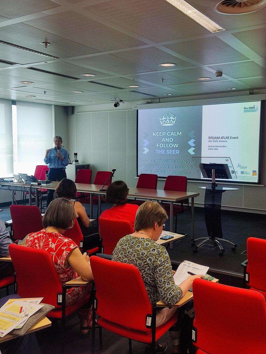 scientix_eu's tweet image. The STE(A)M Atlas projects, #TheSEER, SENSE. and #ROADSTEAMER have presented sneak peeks of their Roadmaps which will guide the future of European STE(A)M Education! 👏
Find more information here: scientix.eu/community/part… 🚀