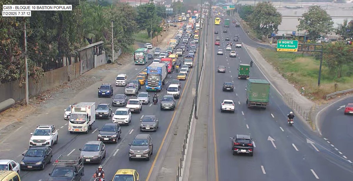 ATM_Transito's tweet photo. 🚨#ATMinforma | Se visualiza #AltoFlujo vehicular en Vía Perimetral cerca del Bloque 10 de Bastión Popular, sentido hacia la Autopista Narcisa de Jesús.

¡Ajusta la velocidad a las circunstancias de tráfico y de la vía!🚘

Foto: #CCITT https://t.co/gY06pUtfwH